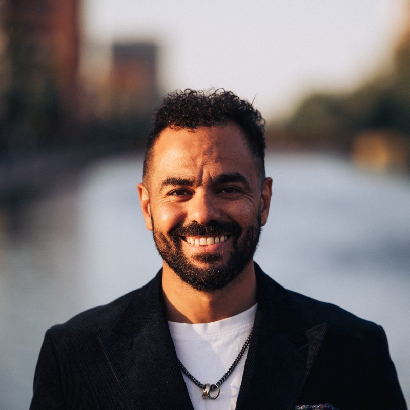 Hakim Omar - Founder of Bond'nBuild